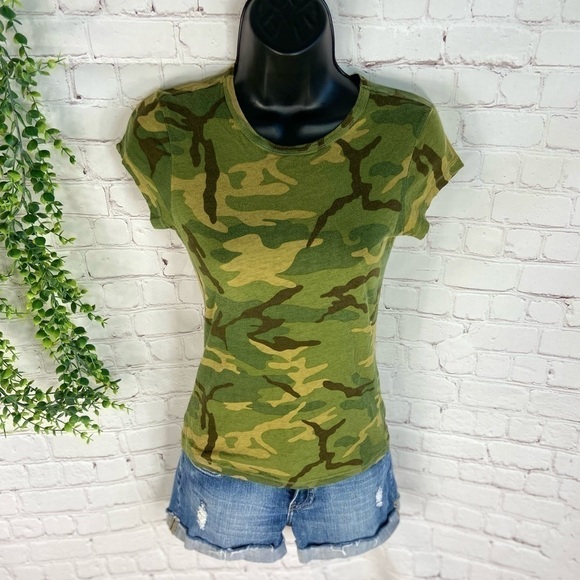 𝅺INC International Concepts Petite Camo Tee P - Picture 1 of 2